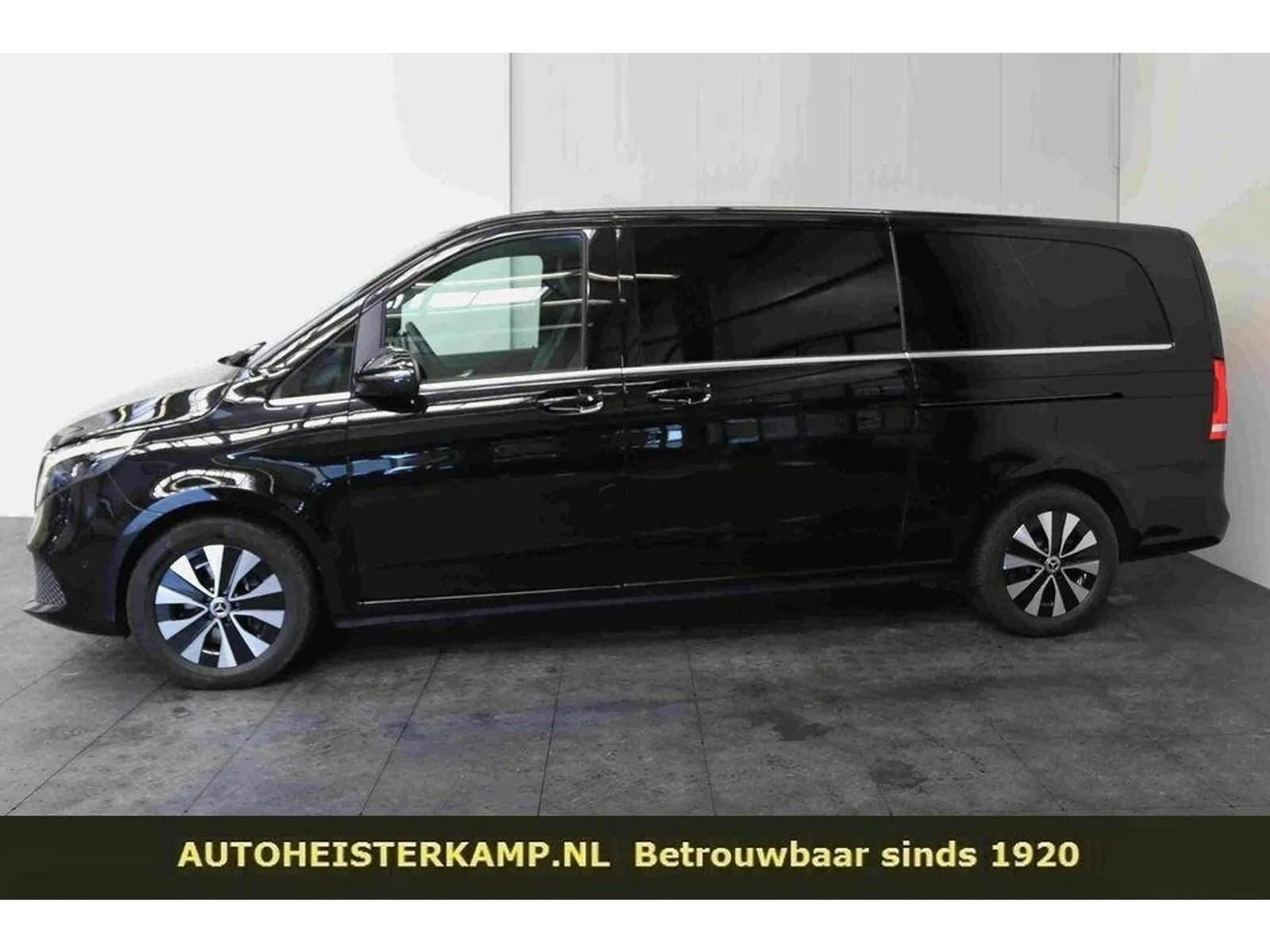 Mercedes-Benz V-Klasse (2023) — foto 1