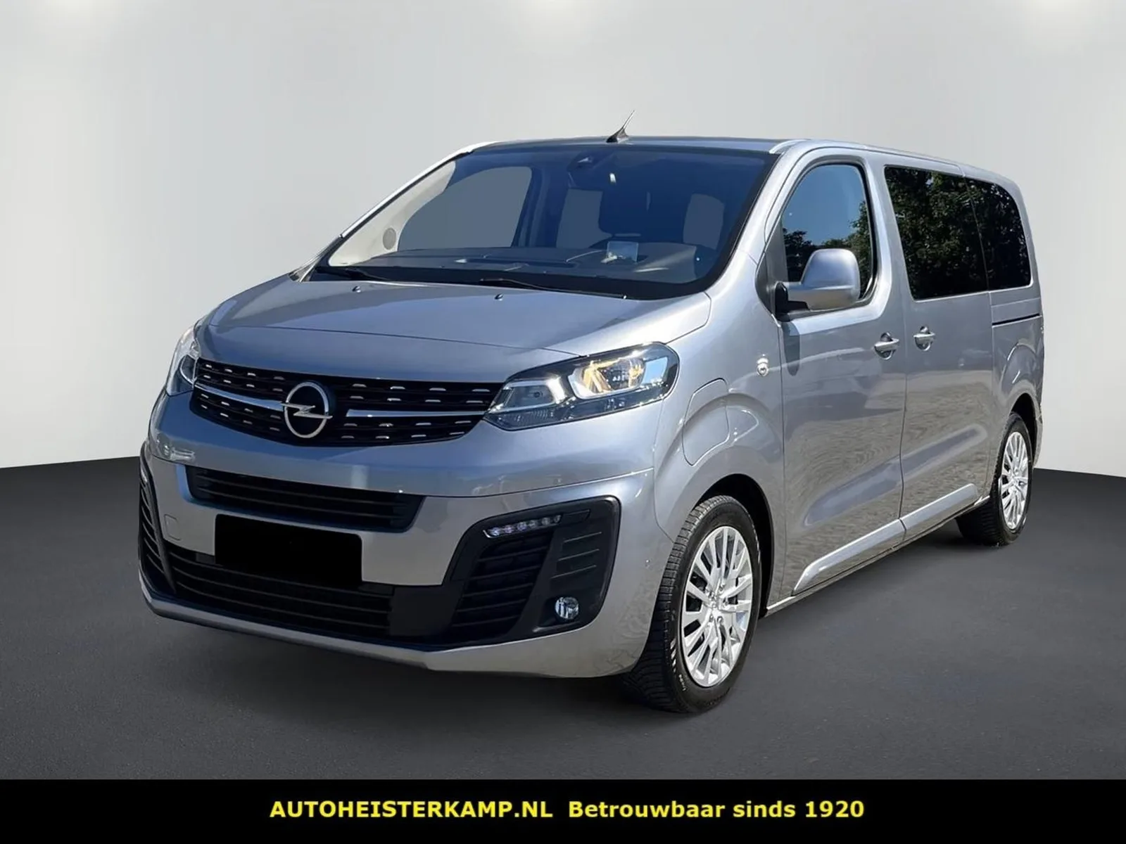 Opel Zafira-e Life (2021) — foto 1