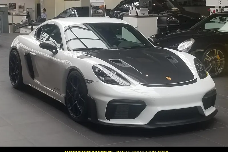 Porsche 718 GT4 (2023)