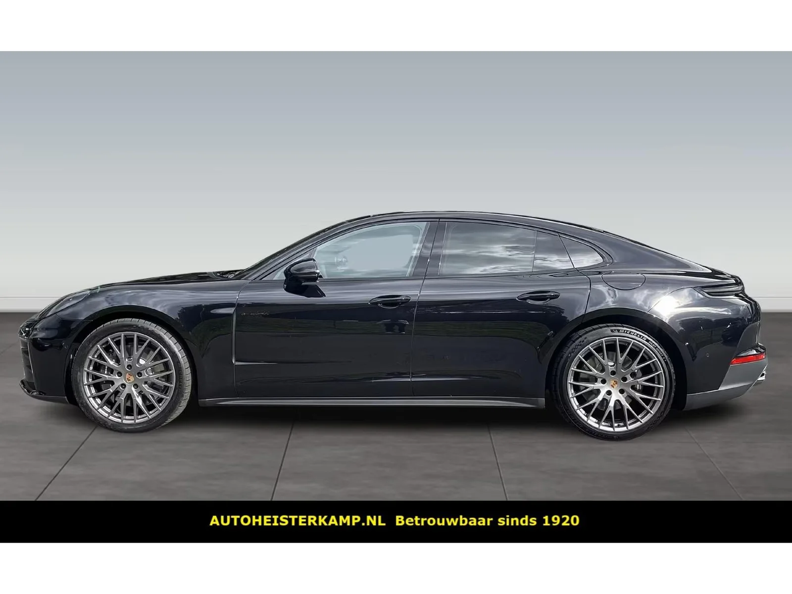 Porsche Panamera (2025) — foto 1