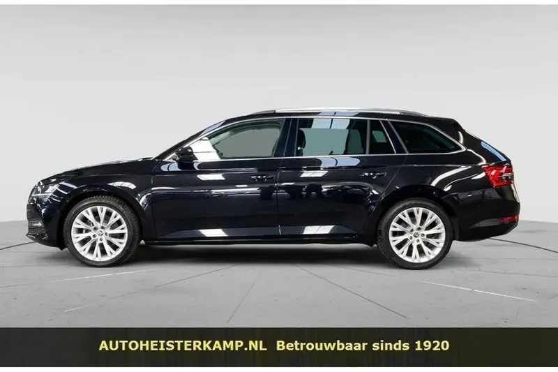 Škoda Superb (2022)
