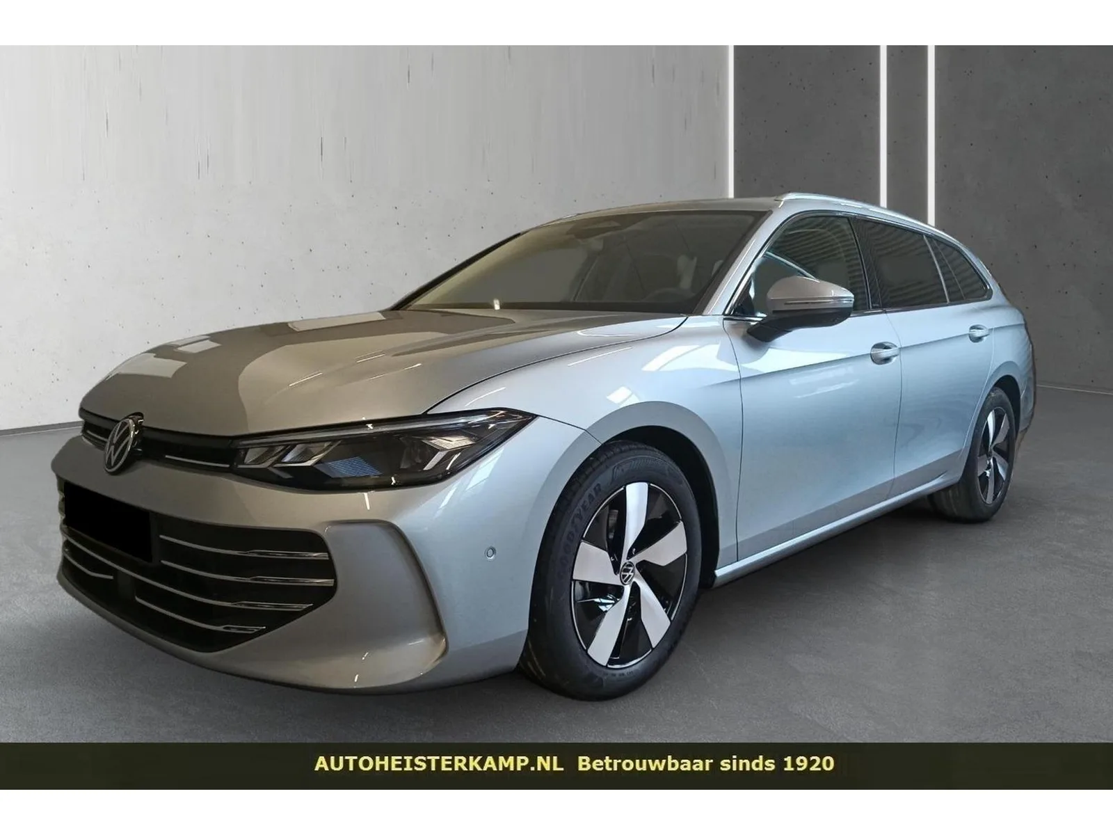 Volkswagen Passat (2024) — foto 1