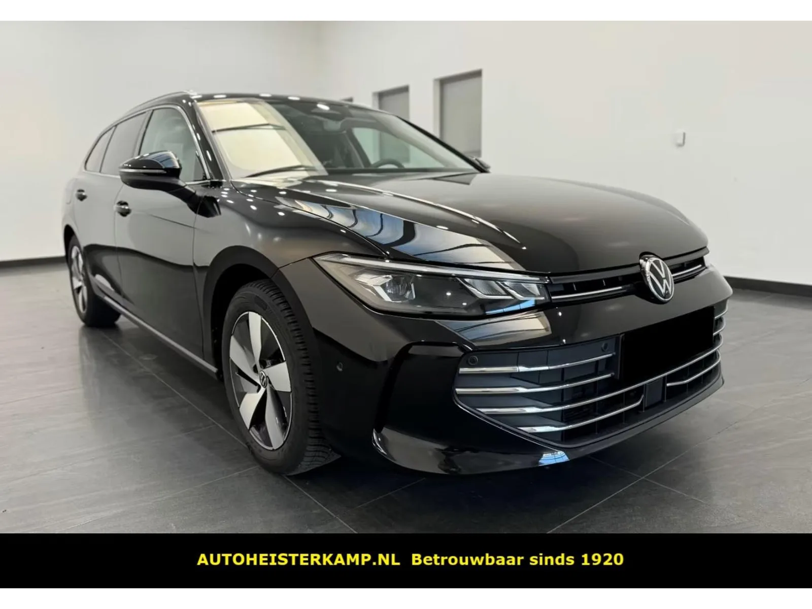 Volkswagen Passat (2025) — foto 1