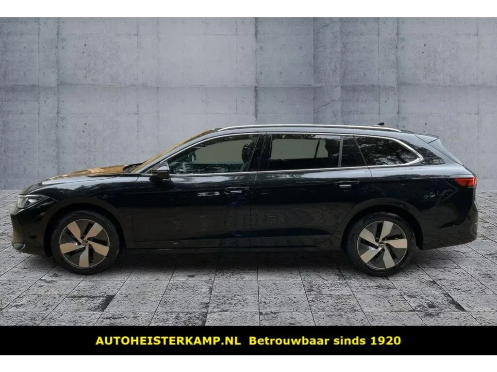 Volkswagen Passat (2025) — foto 1