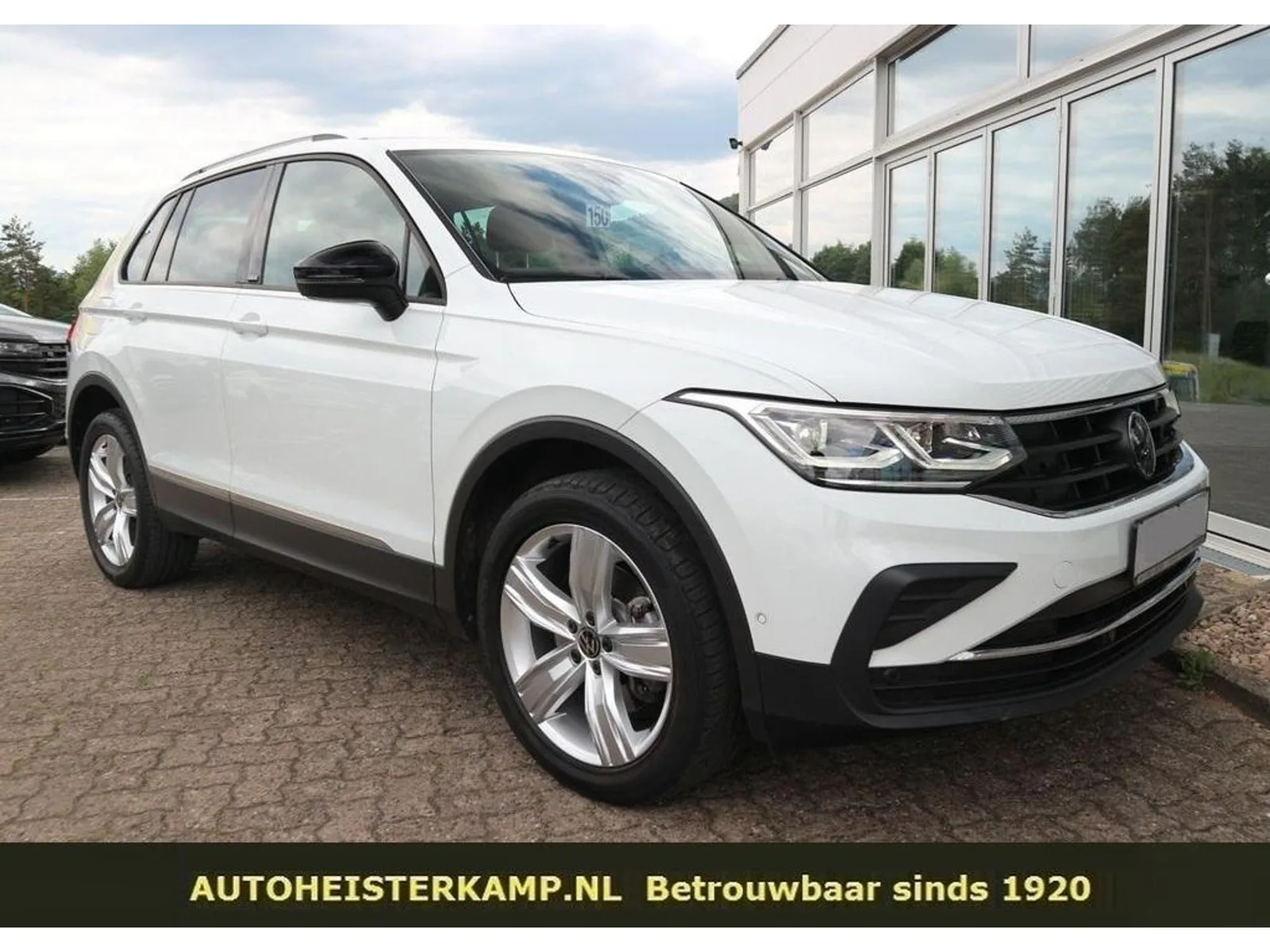 Volkswagen Tiguan (2023) — foto 1