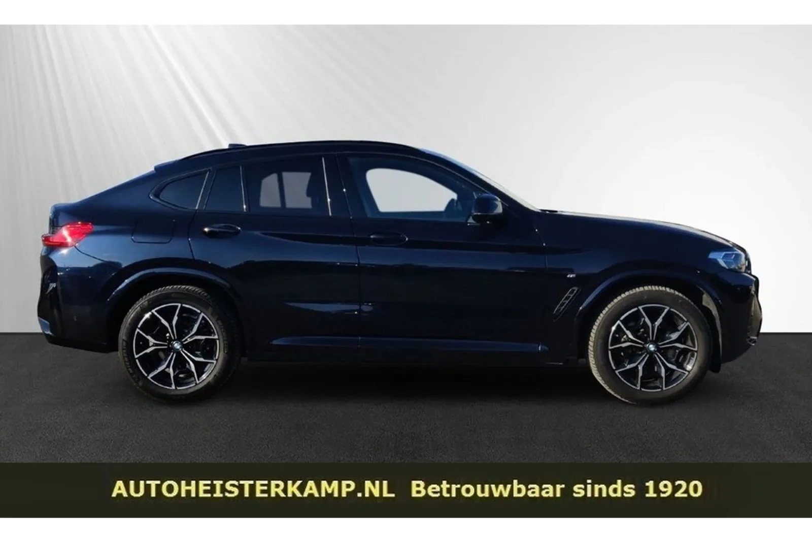 BMW X4 (2024) — foto 1