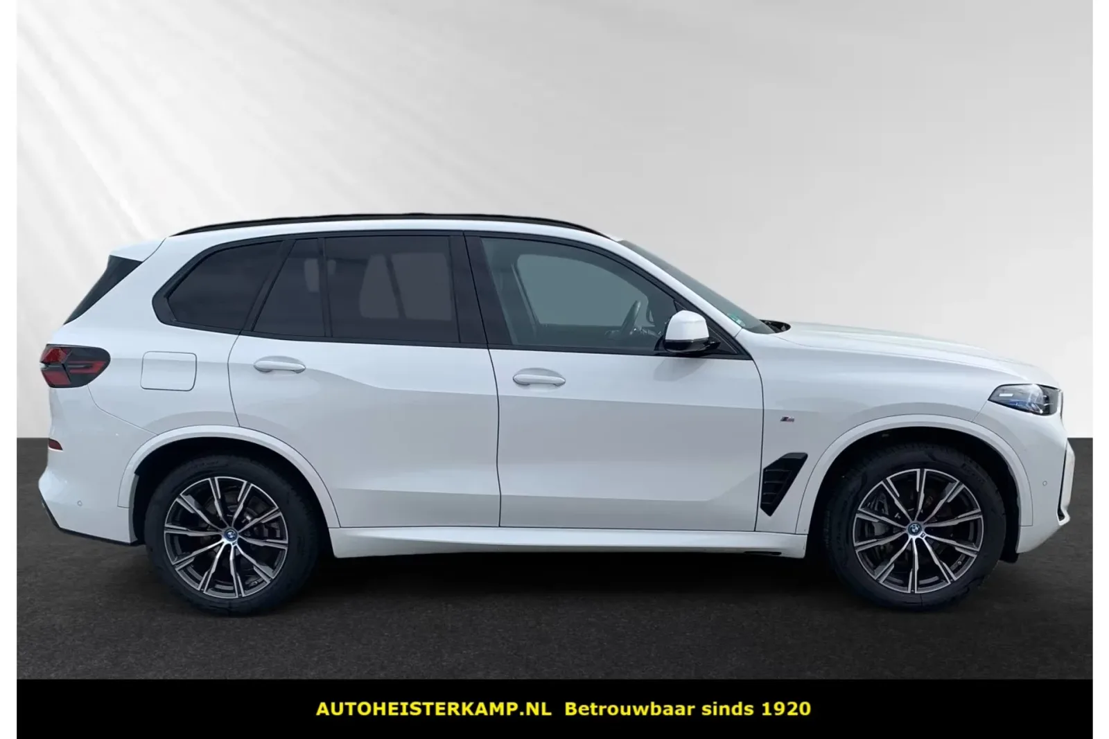 BMW X5 (2023) — foto 1
