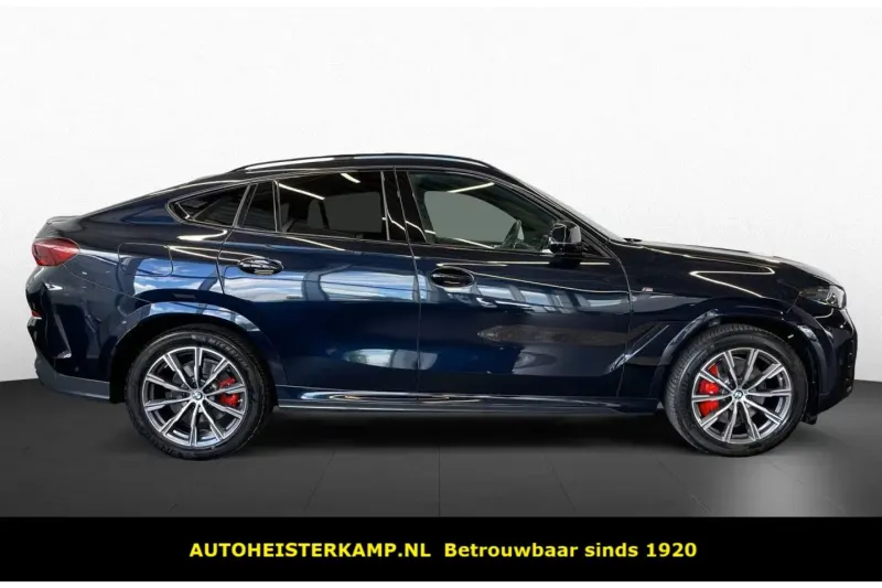 BMW X6 (2023)