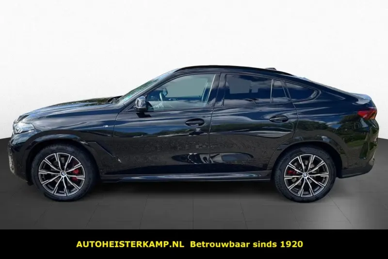 BMW X6 (2023)