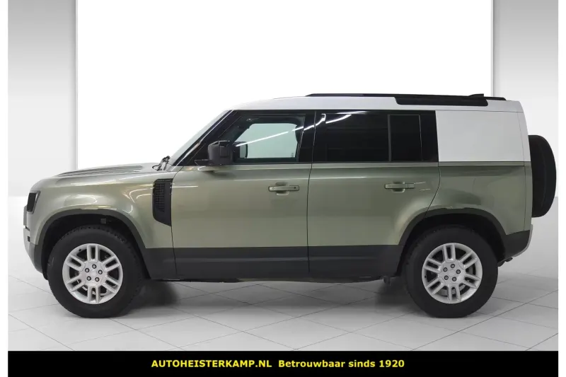 Land Rover Defender (2024)