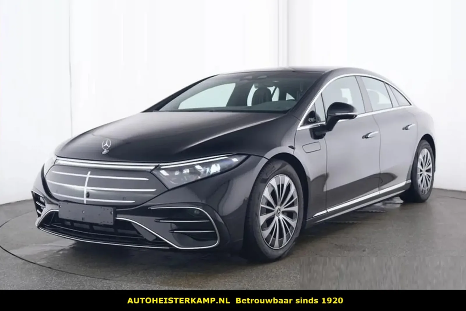 Mercedes-Benz EQS (2024) — foto 1