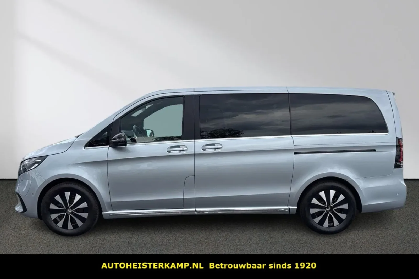 Mercedes-Benz EQV (2025) — foto 1