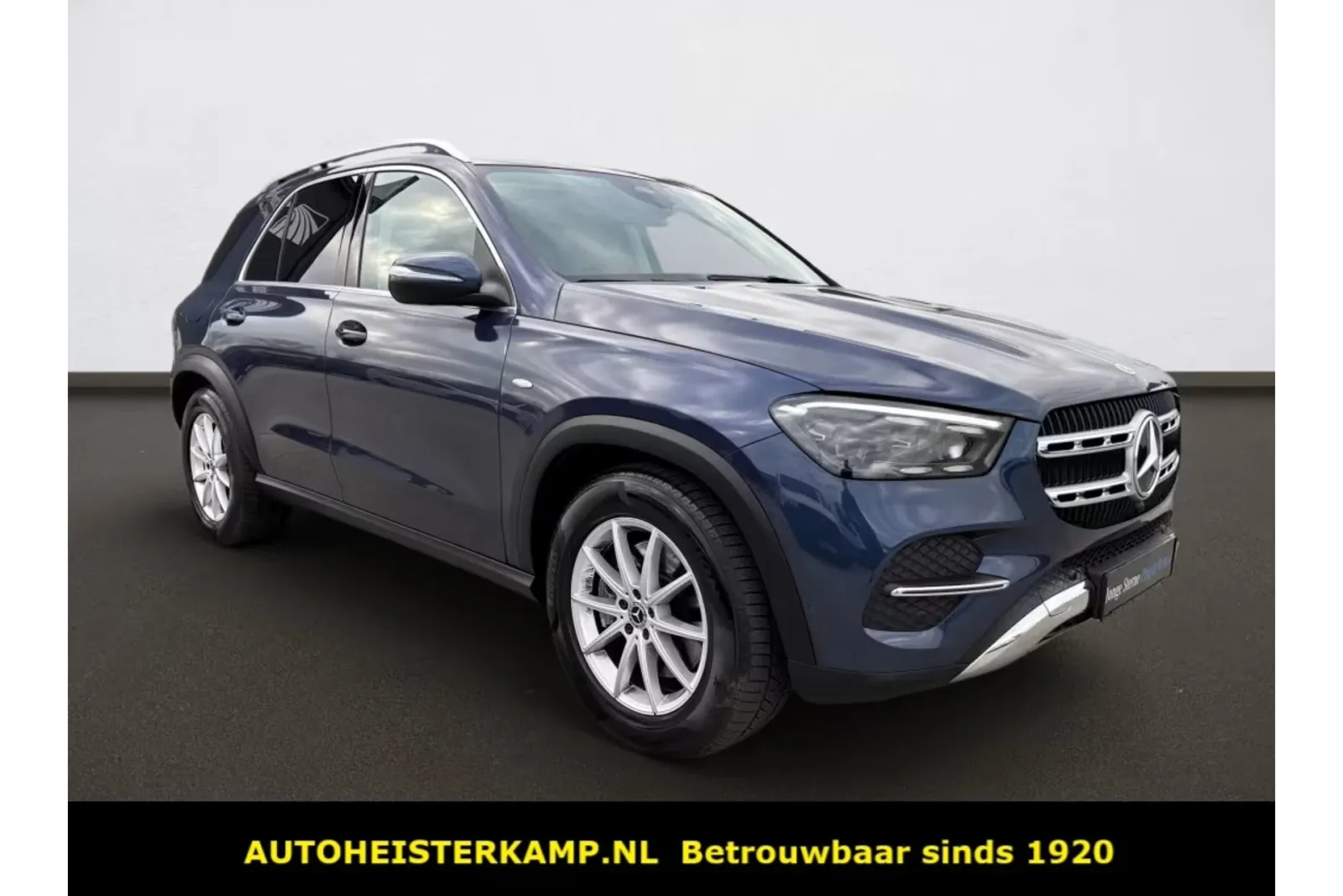Mercedes-Benz GLE (2025) — foto 1