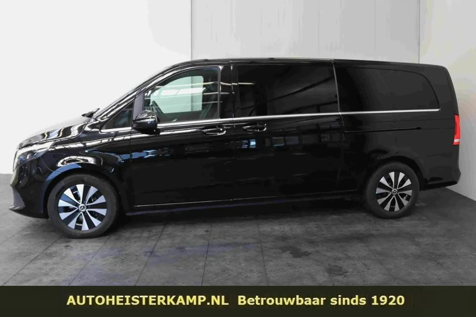 Mercedes-Benz V-Klasse (2023) — foto 1