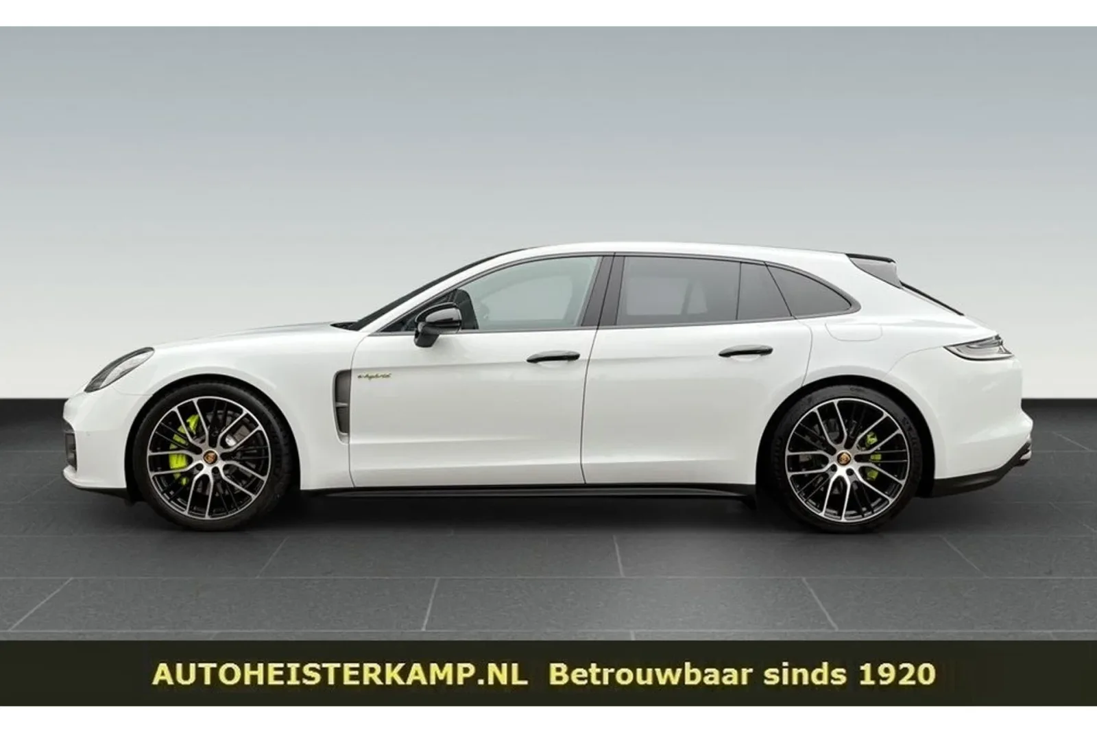 Porsche Panamera (2021) — foto 1