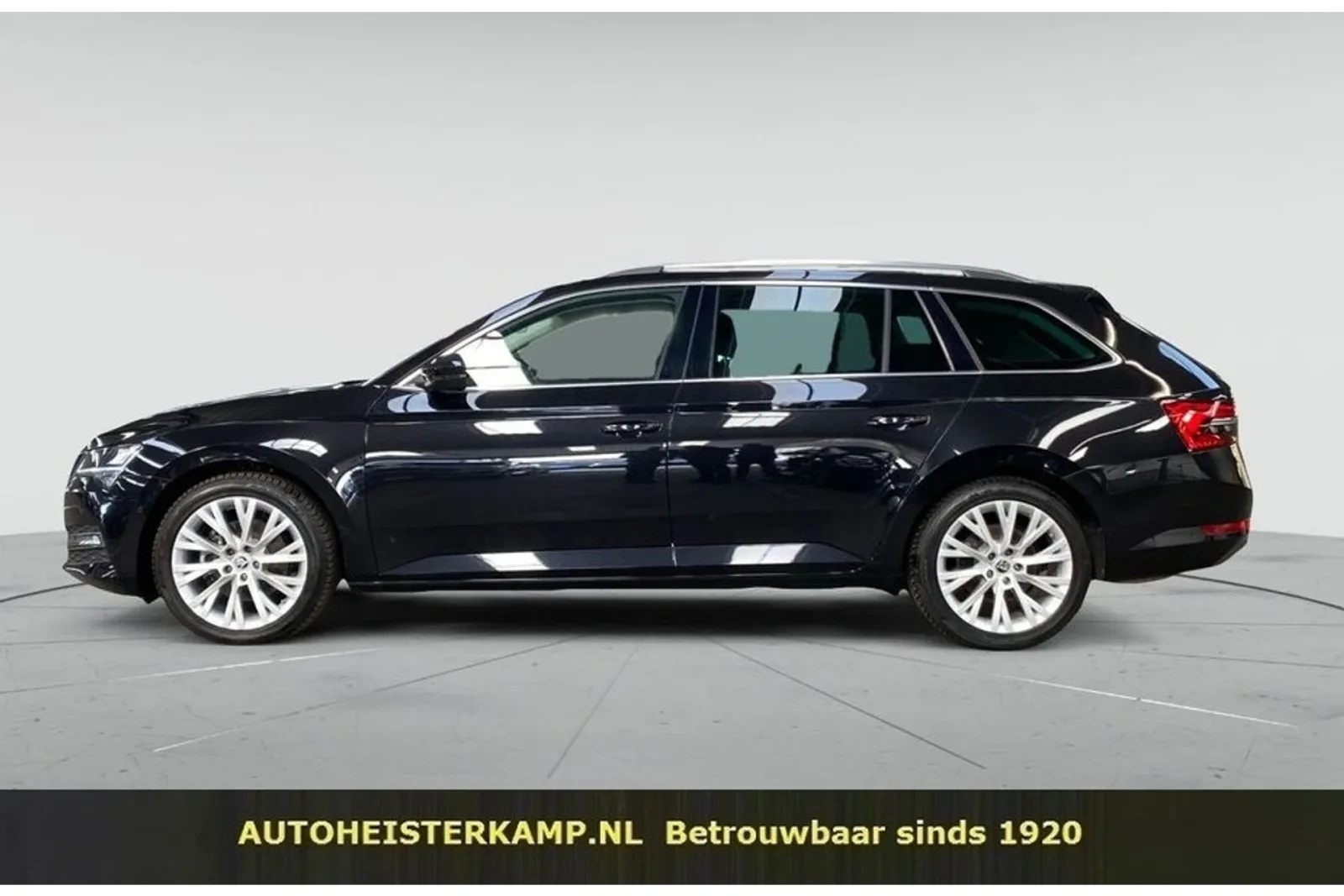 Škoda Superb (2022) — foto 1