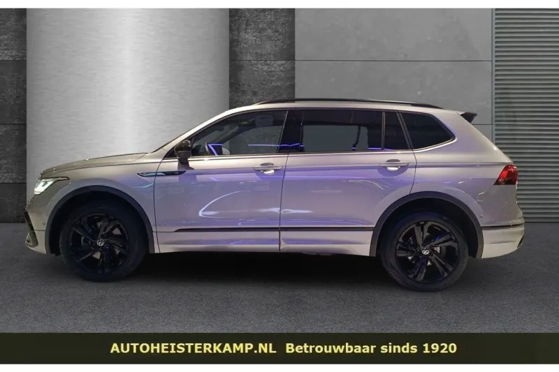 Volkswagen Tiguan (2022)