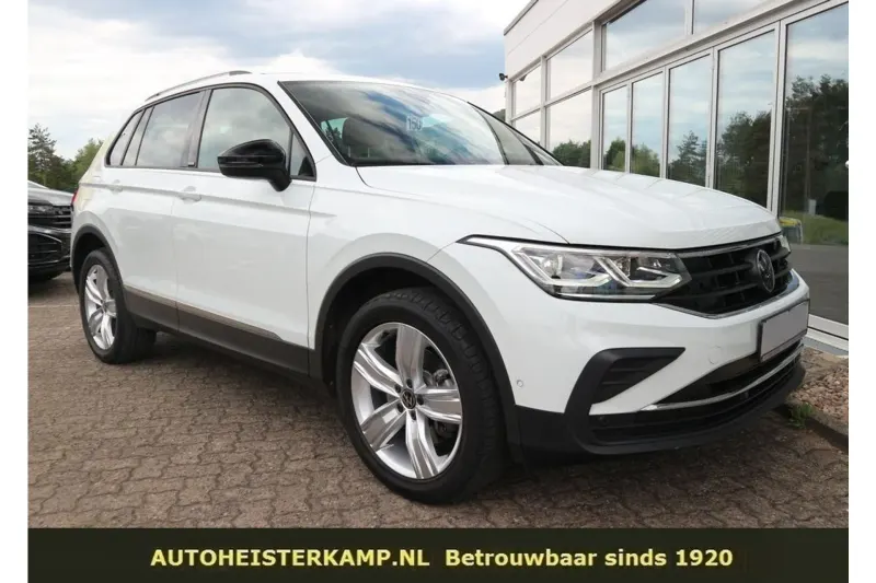 Volkswagen Tiguan (2023)
