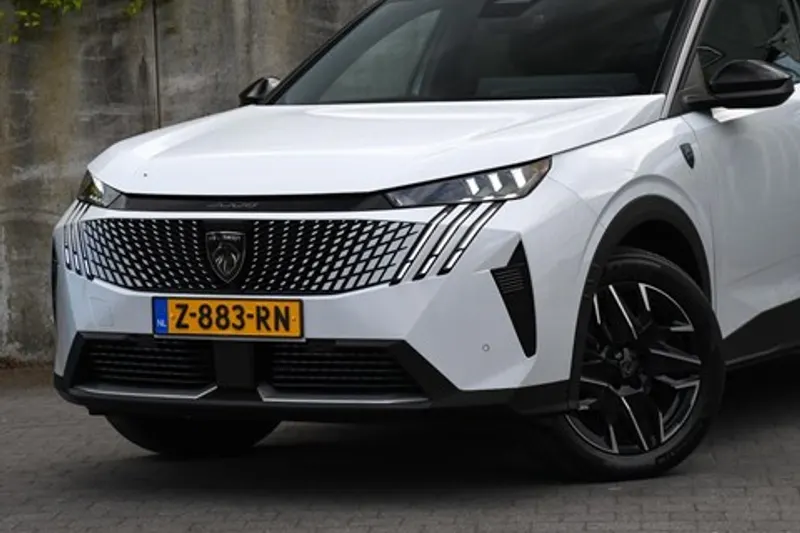 Peugeot 3008 (2024)