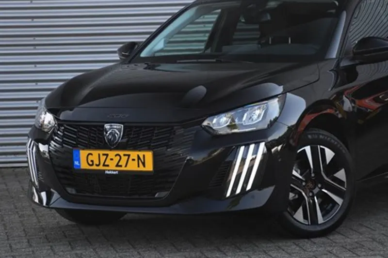 Peugeot 208 (2024)