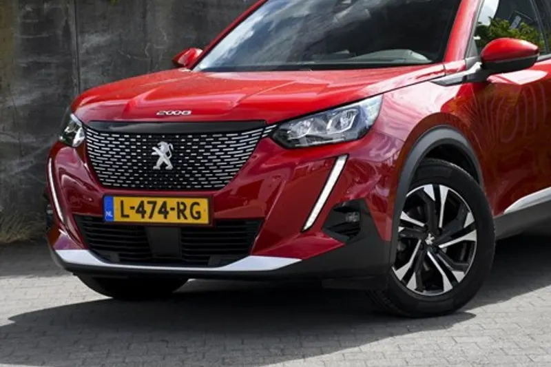 Peugeot 2008 (2021)