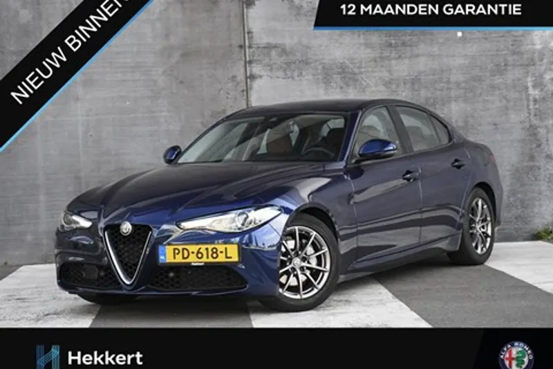 Alfa Romeo Giulia (2017)