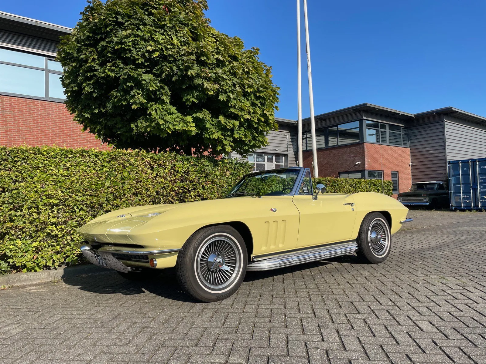 Chevrolet Corvette (1966) — foto 1