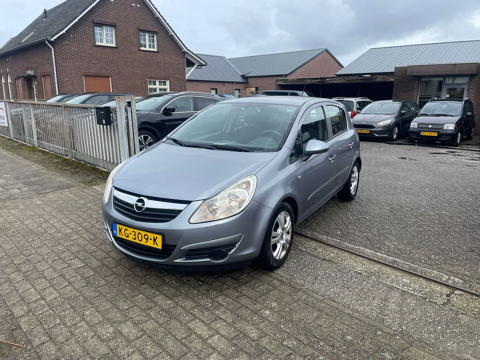 Opel Corsa (2007) — foto 1