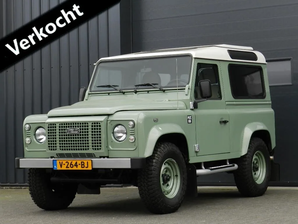 Land Rover Defender (2016) — foto 1