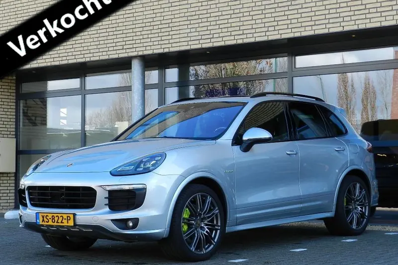 Porsche Cayenne (2015)