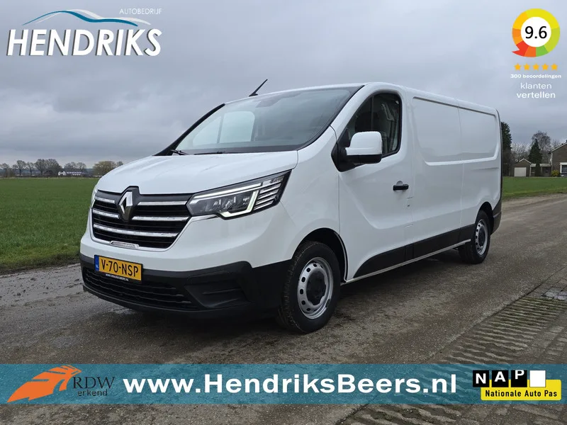 Renault Trafic (2023) — foto 1