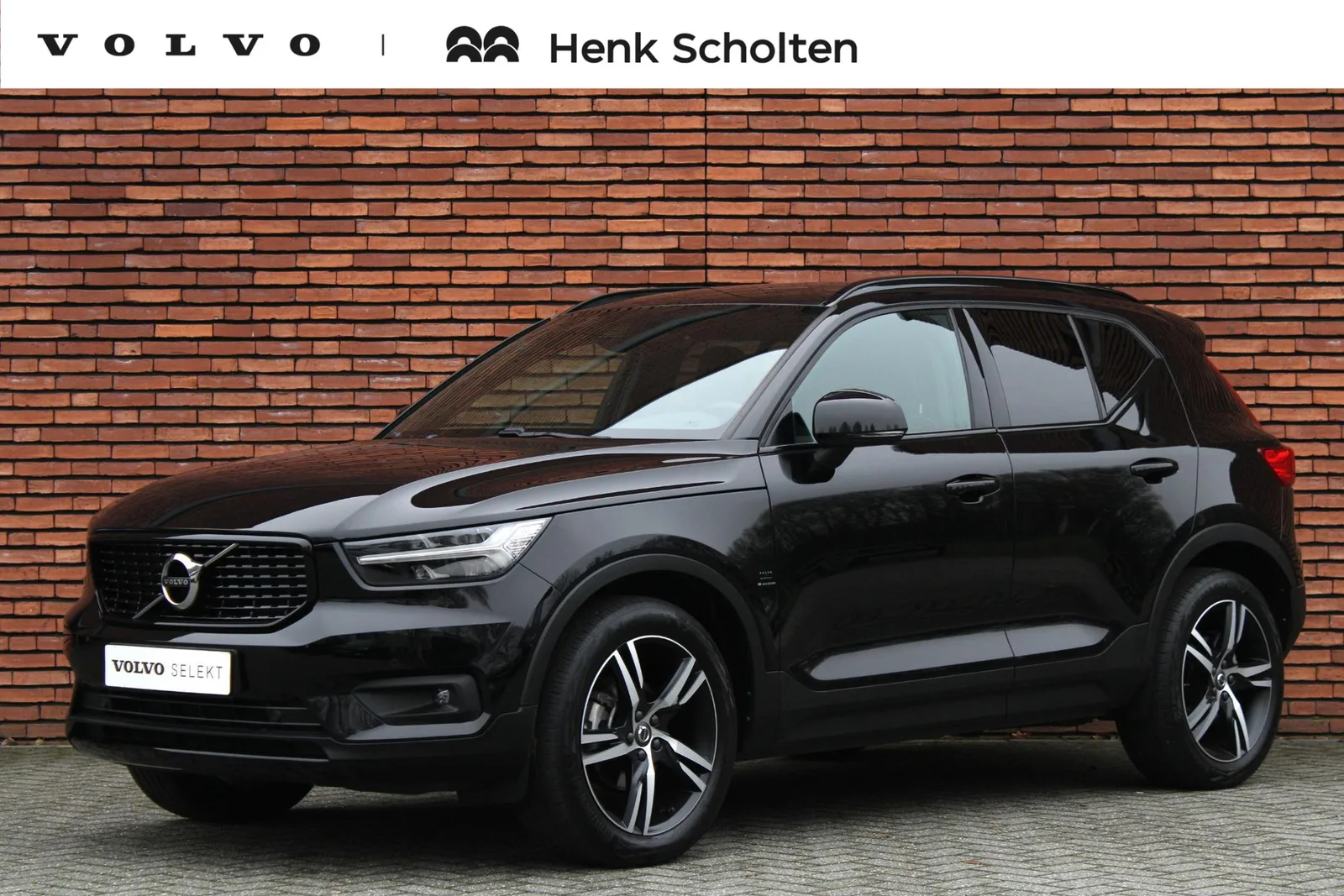 Volvo XC40 (2021) — foto 1