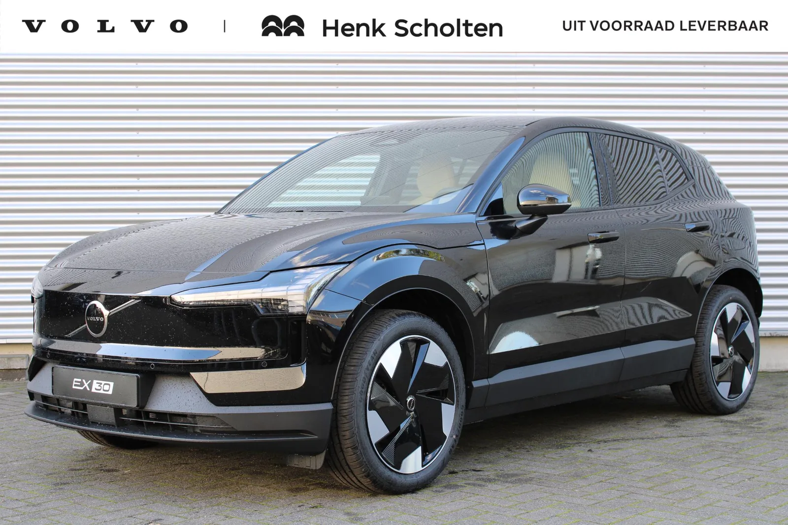 Volvo EX30 (2026) — foto 1