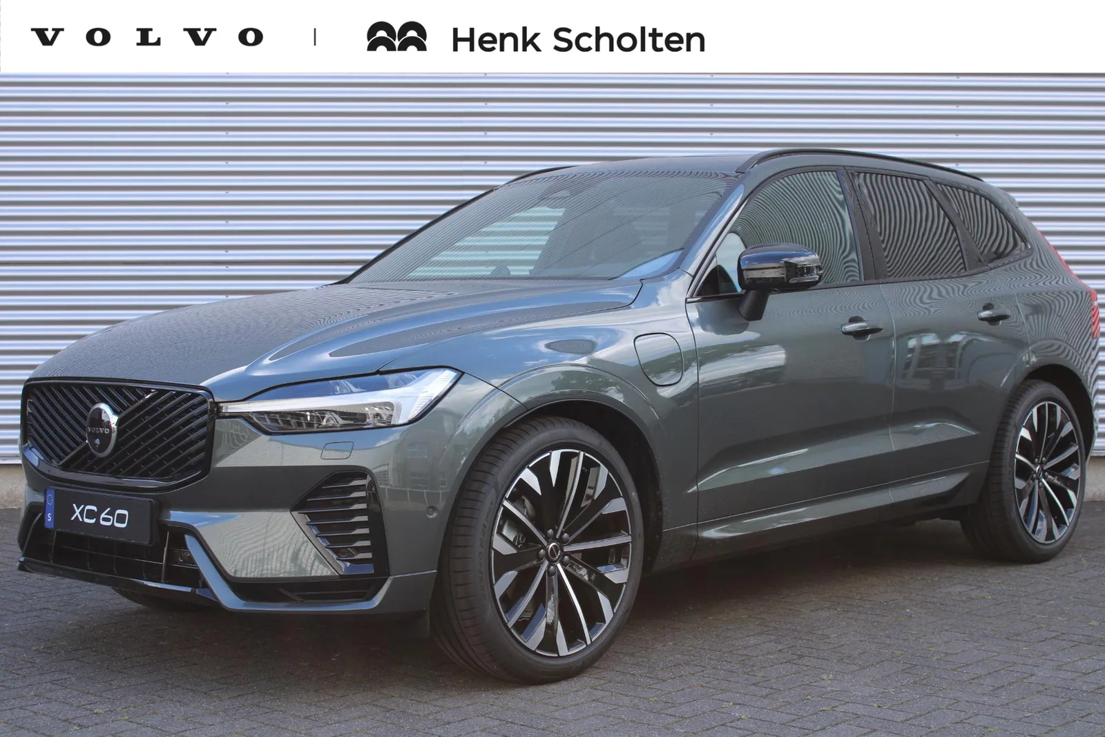 Volvo XC60 (2026) — foto 1