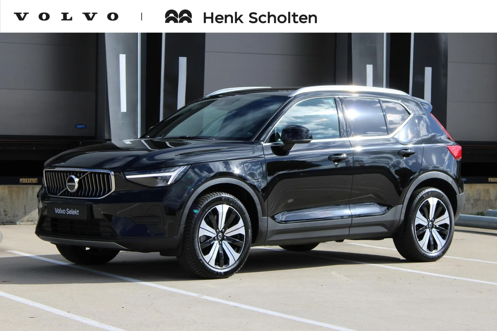 Volvo XC40 (2022) — foto 1