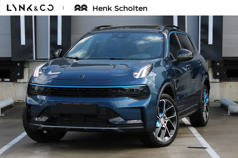 Lynk & Co 01 (2024)