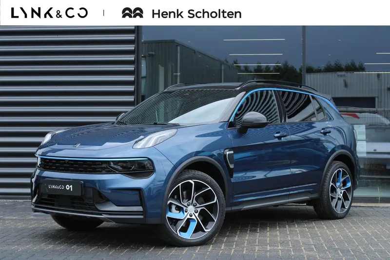 Lynk & Co 01 (2023)