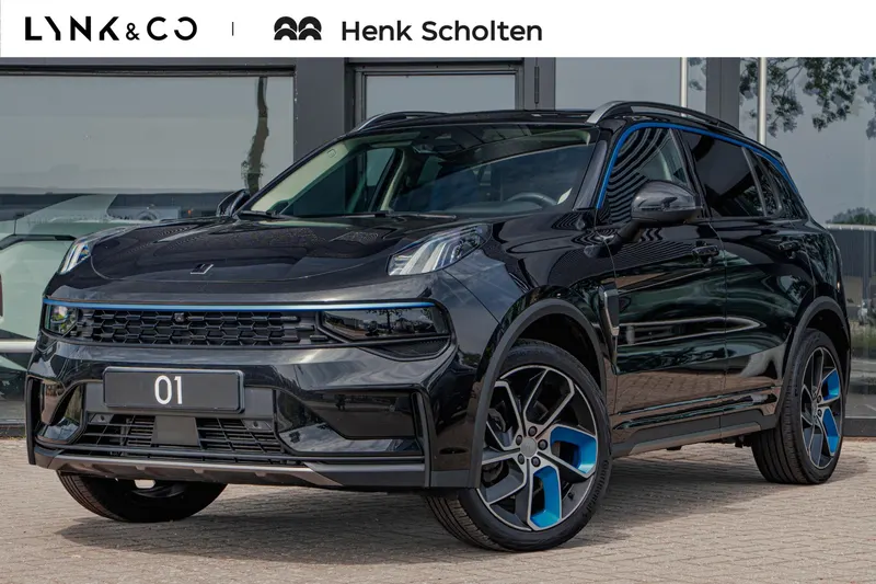 Lynk & Co 01 (2022)
