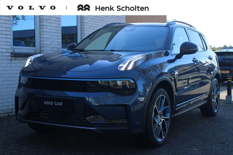 Lynk & Co 01 (2025)
