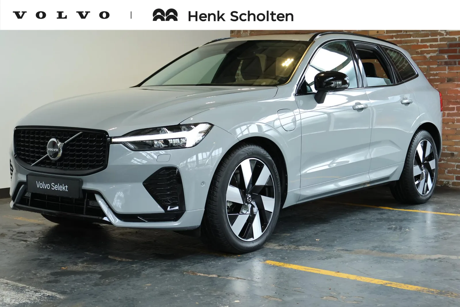 Volvo XC60 (2025) — foto 1