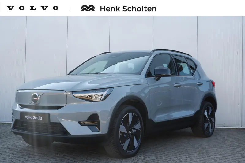 Volvo EX40 (2025)
