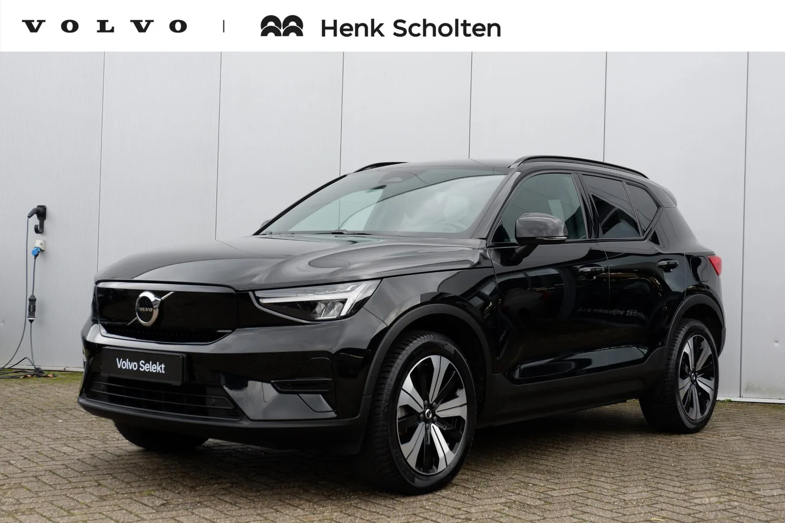 Volvo XC40 (2023) — foto 1