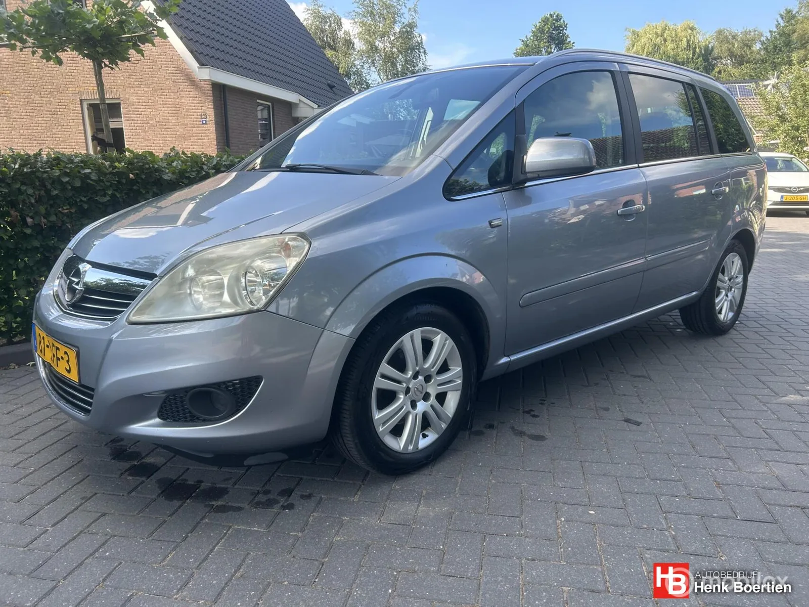 Opel Zafira (2010) — foto 1