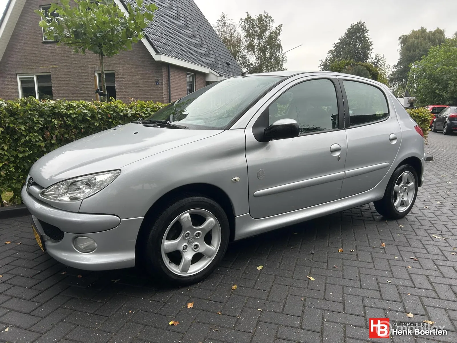 Peugeot 206 (2008) — foto 1