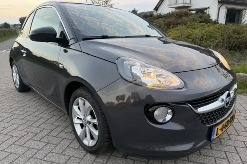 Opel Adam (2015)