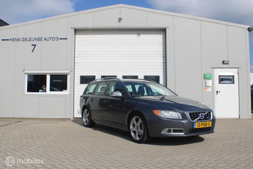 Volvo V70 (2011) — foto 1