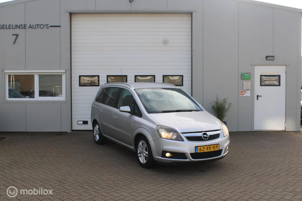 Opel Zafira (2007) — foto 1