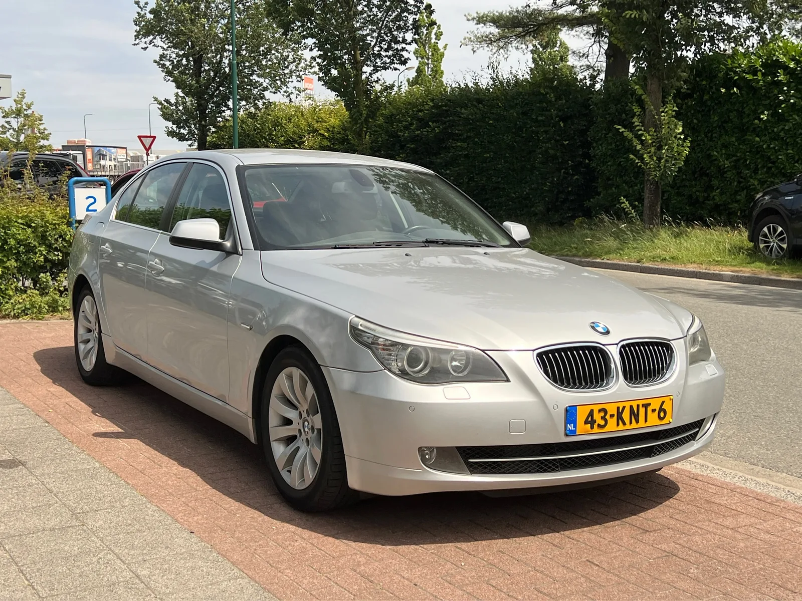 BMW 5-Serie (2010) — foto 1