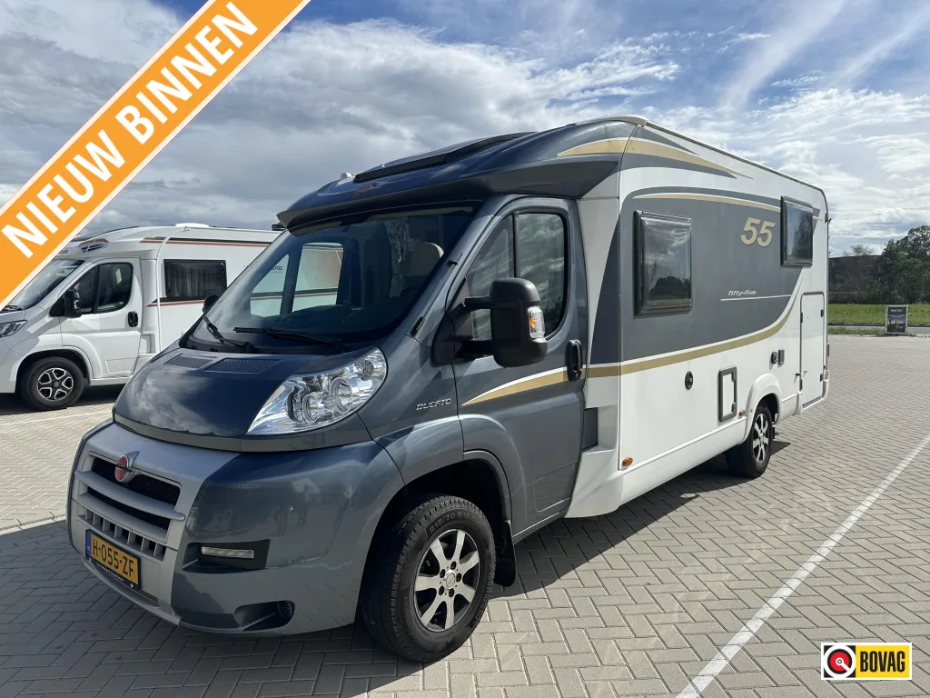 Bürstner Limited T (2014) — foto 1