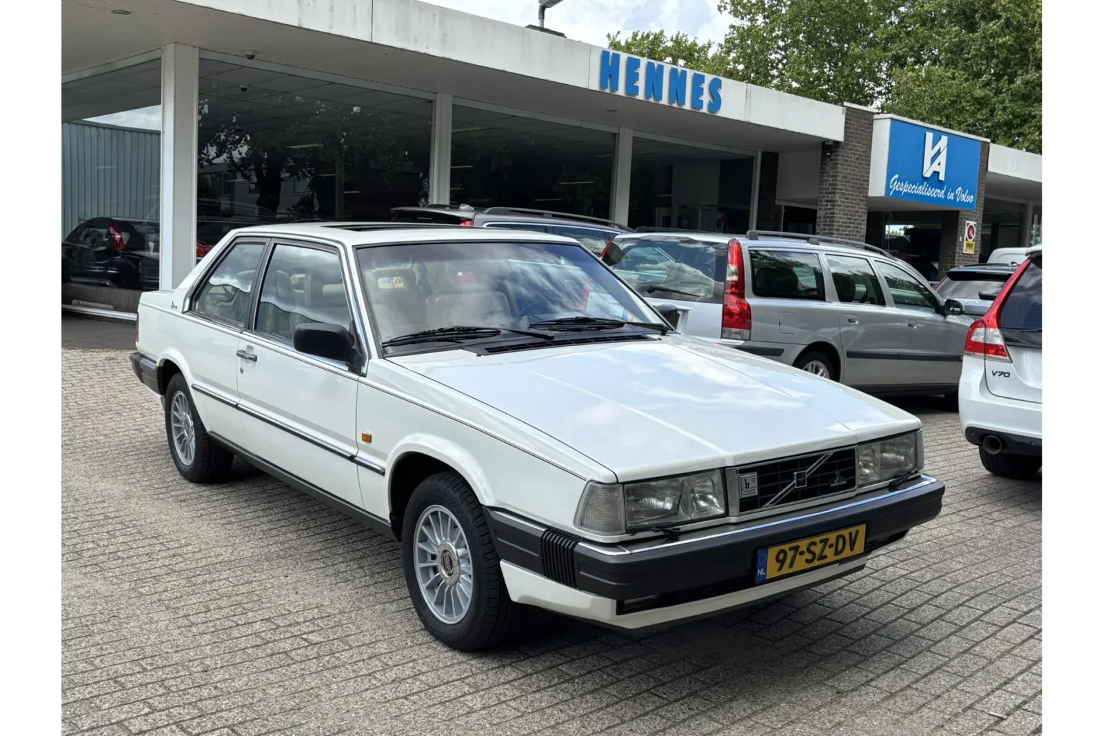 Volvo 780 (1987) — foto 1
